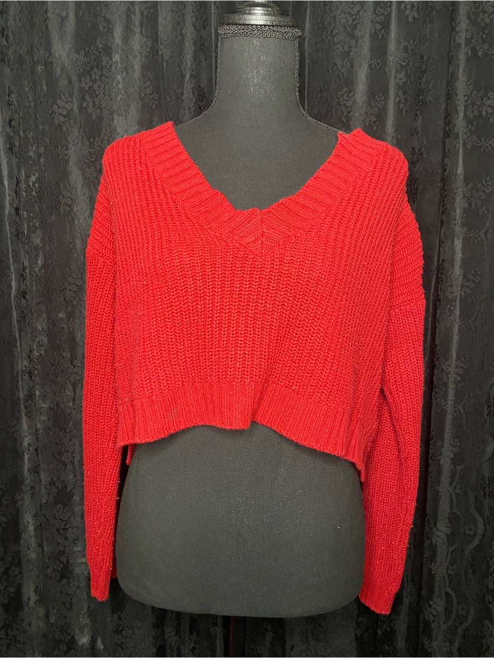 Y2K Red Cropped Sweater